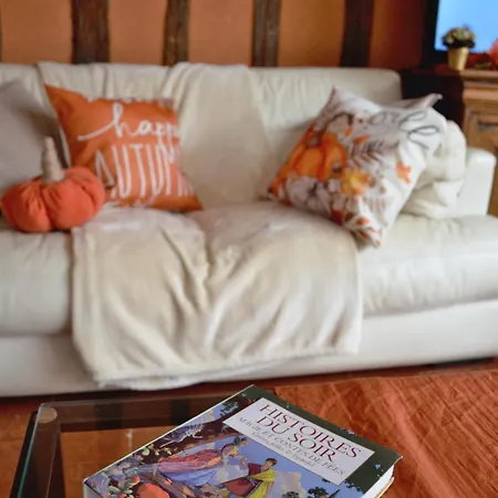 Дом отдыха Les Oiseaux_a Avec Piscine Chauffee